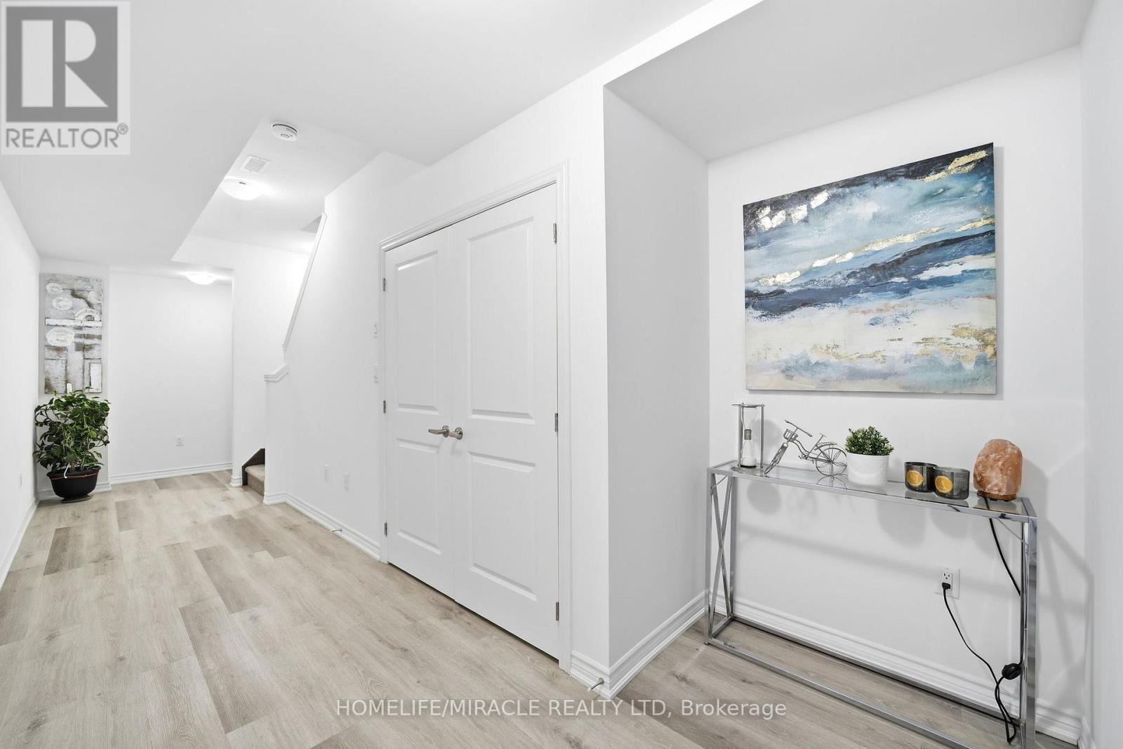 95 - 461 Blackburn Drive, Brantford, Ontario  N3T 0W9 - Photo 3 - X12826240