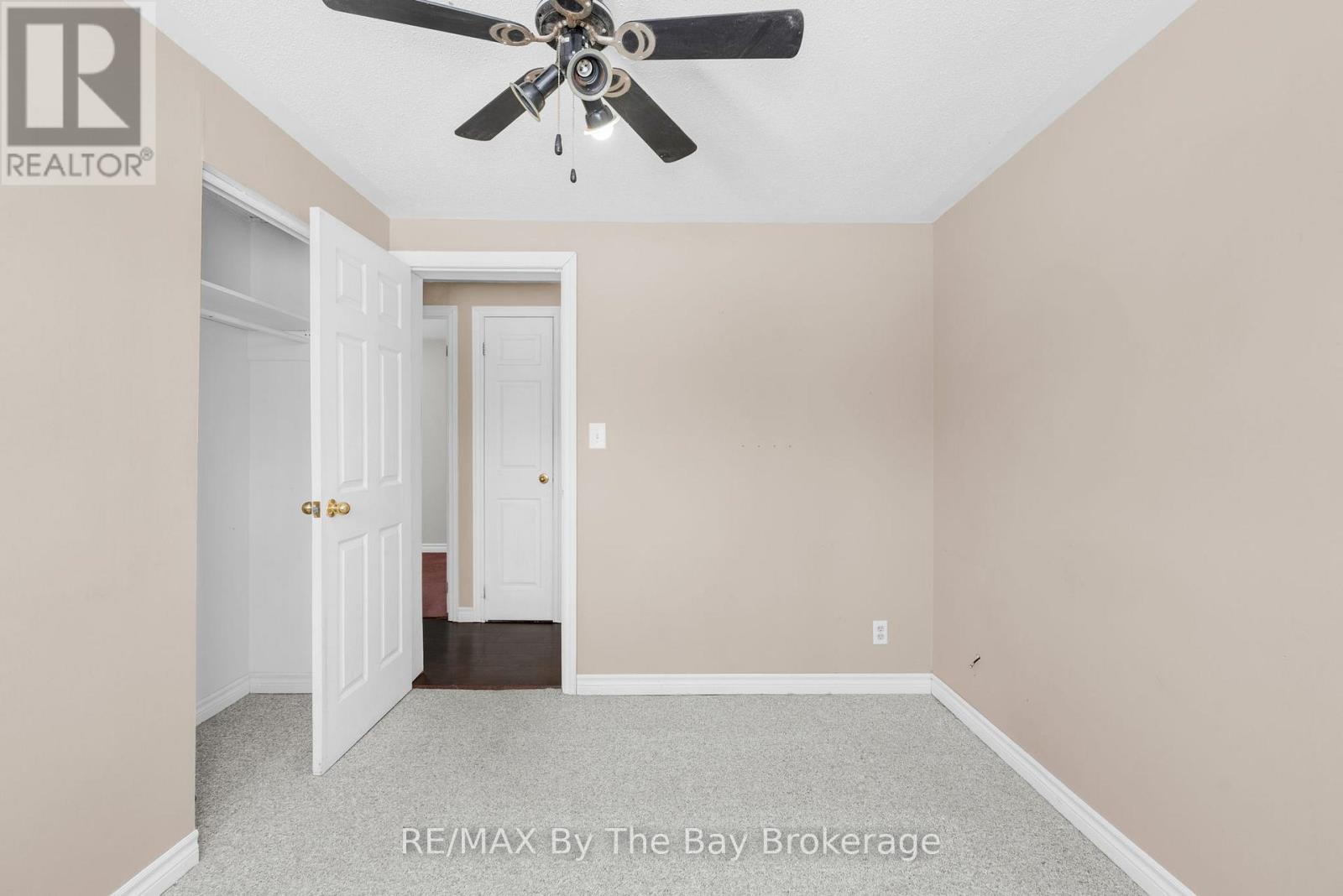 1781 Klondike Park Road, Wasaga Beach, Ontario L9Z 2W8 - Photo 15 - S12828464