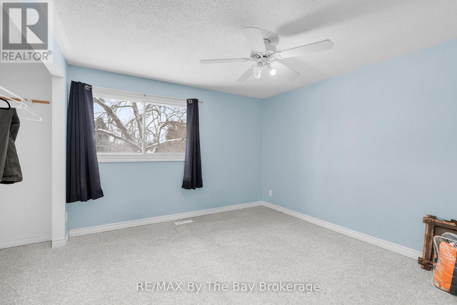 1781 Klondike Park Road, Wasaga Beach, Ontario L9Z 2W8 - Photo 18 - S12828464