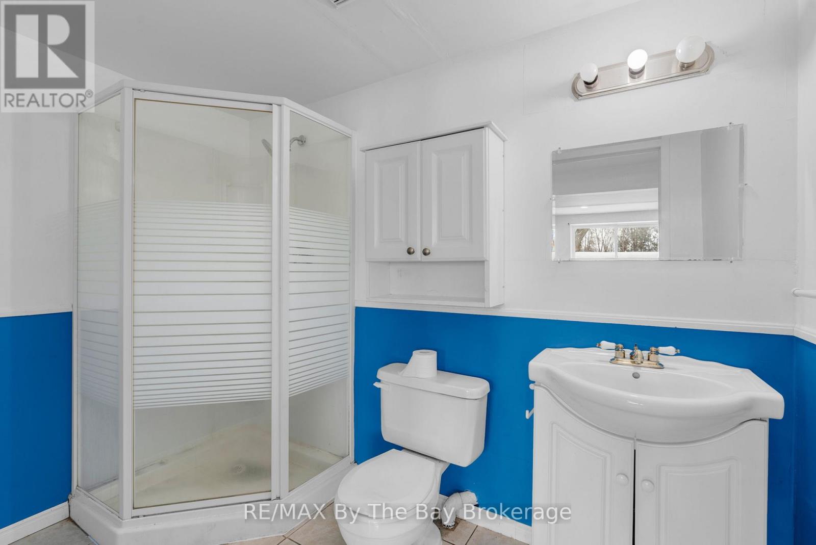 1781 Klondike Park Road, Wasaga Beach, Ontario L9Z 2W8 - Photo 25 - S12828464