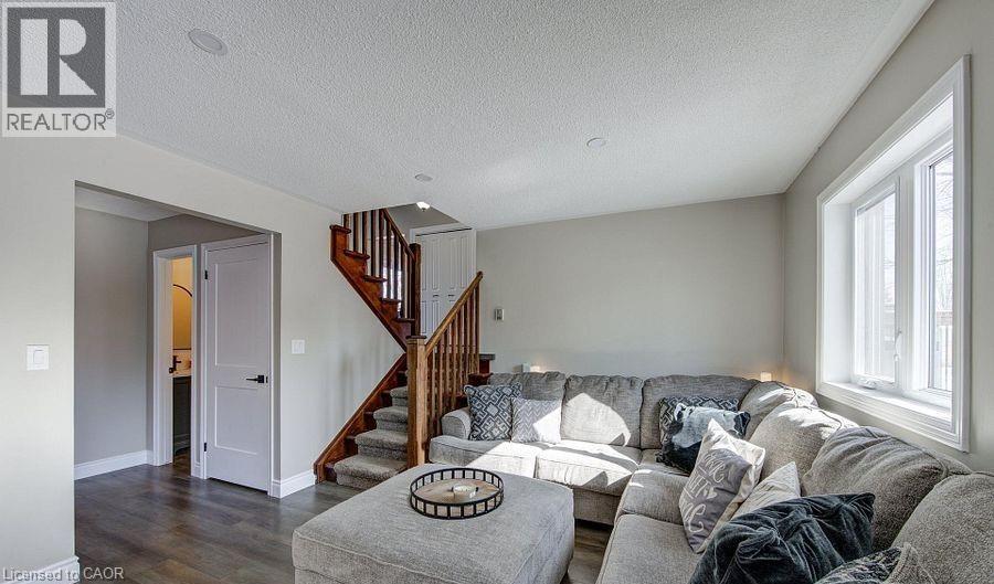 11 Robin Street S, Sweaburg, Ontario  N4S 7V6 - Photo 22 - 40808327