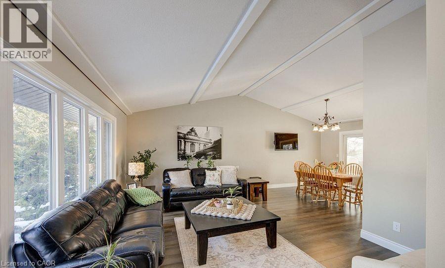 11 Robin Street S, Sweaburg, Ontario  N4S 7V6 - Photo 5 - 40808327