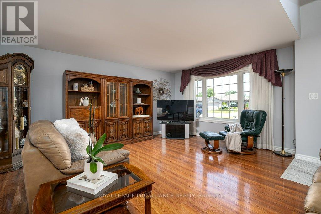 2 Stonegate Crescent, Quinte West, Ontario  K0K 2C0 - Photo 12 - X12828480