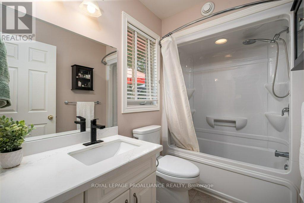 2 Stonegate Crescent, Quinte West, Ontario  K0K 2C0 - Photo 22 - X12828480