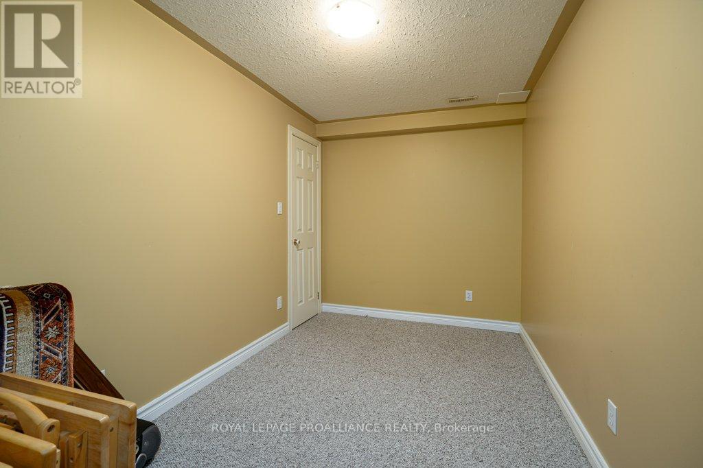 2 Stonegate Crescent, Quinte West, Ontario  K0K 2C0 - Photo 32 - X12828480