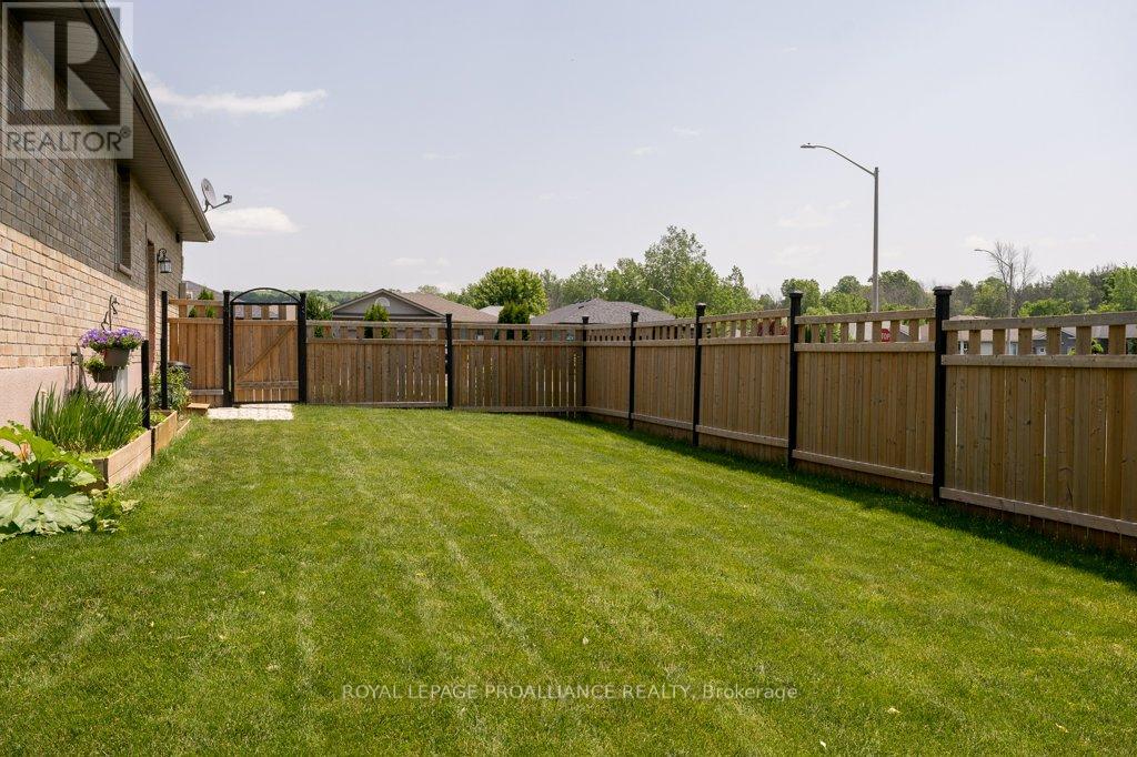 2 Stonegate Crescent, Quinte West, Ontario  K0K 2C0 - Photo 46 - X12828480