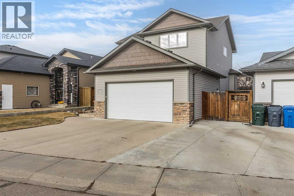 23 Ranchlands Way Ne, Medicine Hat, Alberta  T1C 0C9 - Photo 3 - A2288654