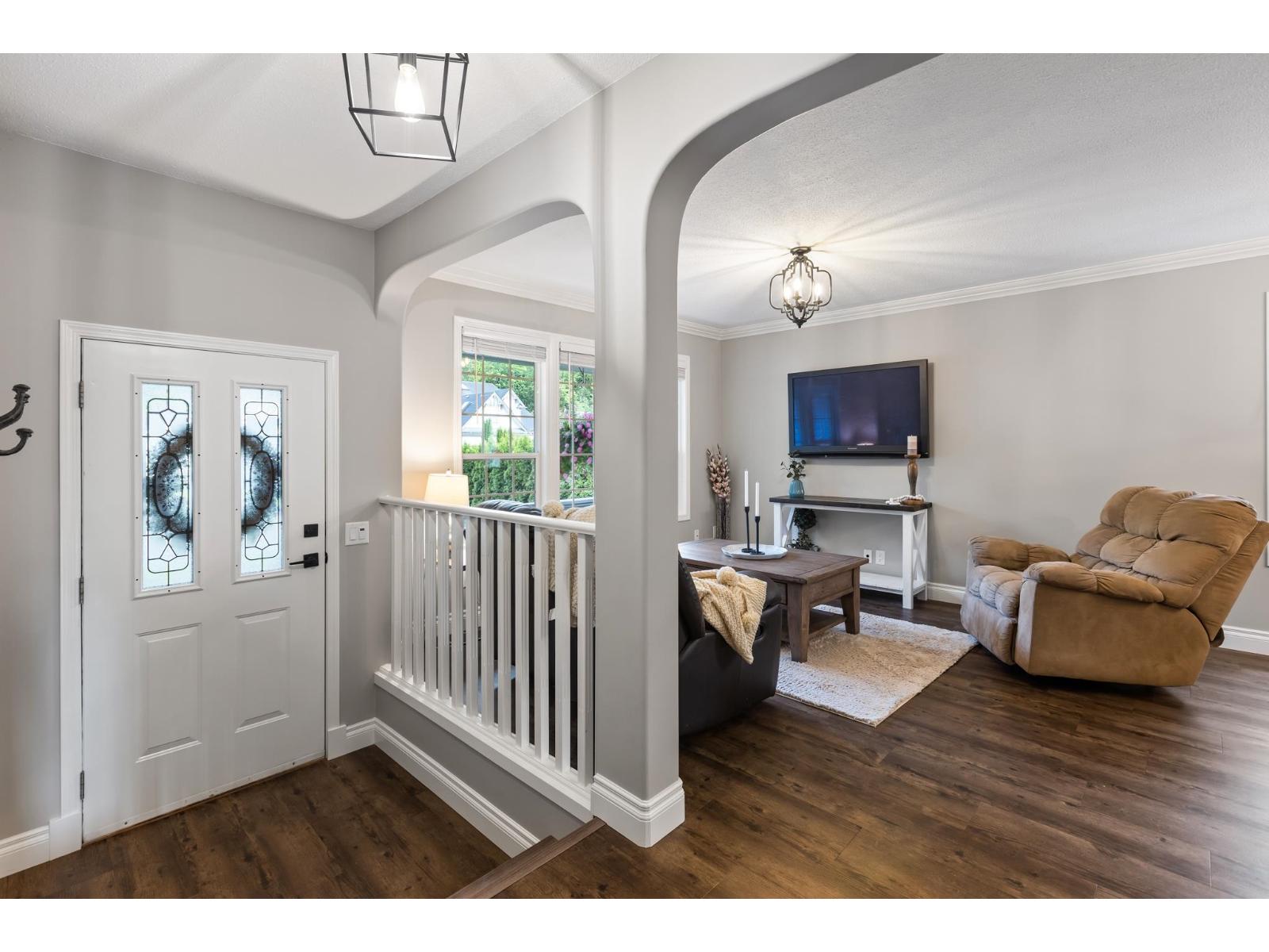 511 Cottonwood Avenue, Harrison Hot Springs, Harrison Hot Springs, British Columbia V0M 1K0 - Photo 3 - R3094284