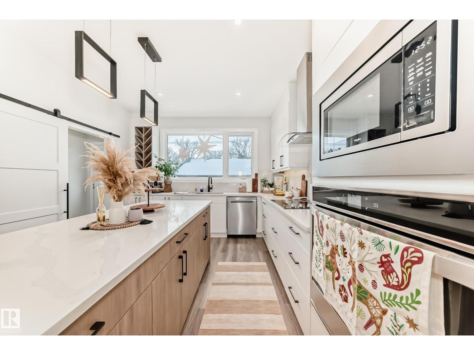 7642 91 Av Nw, Edmonton, Alberta  T6C 1P8 - Photo 7 - E4475114