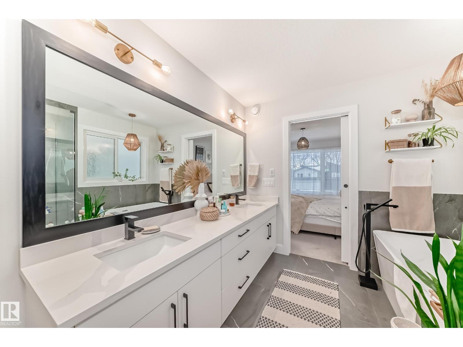 7642 91 Av Nw, Edmonton, Alberta  T6C 1P8 - Photo 28 - E4475114