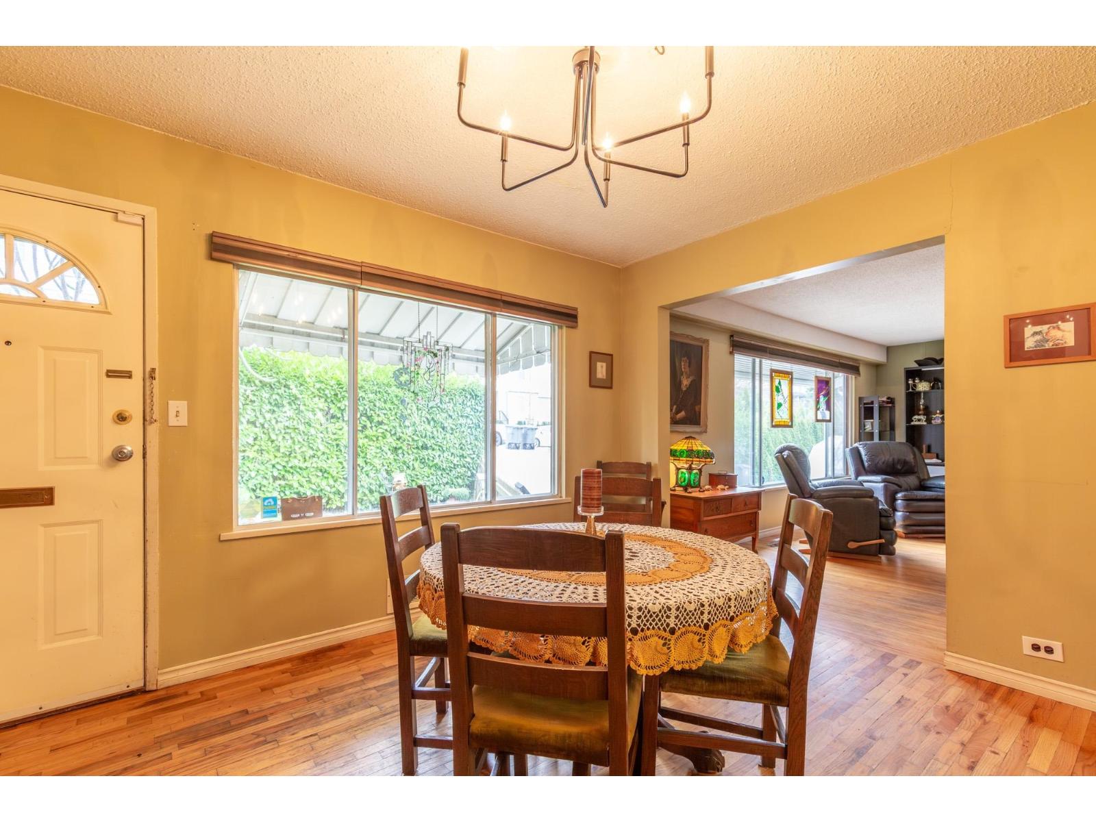 13221 112b Avenue, Surrey, British Columbia  V3R 2H4 - Photo 11 - R3094200