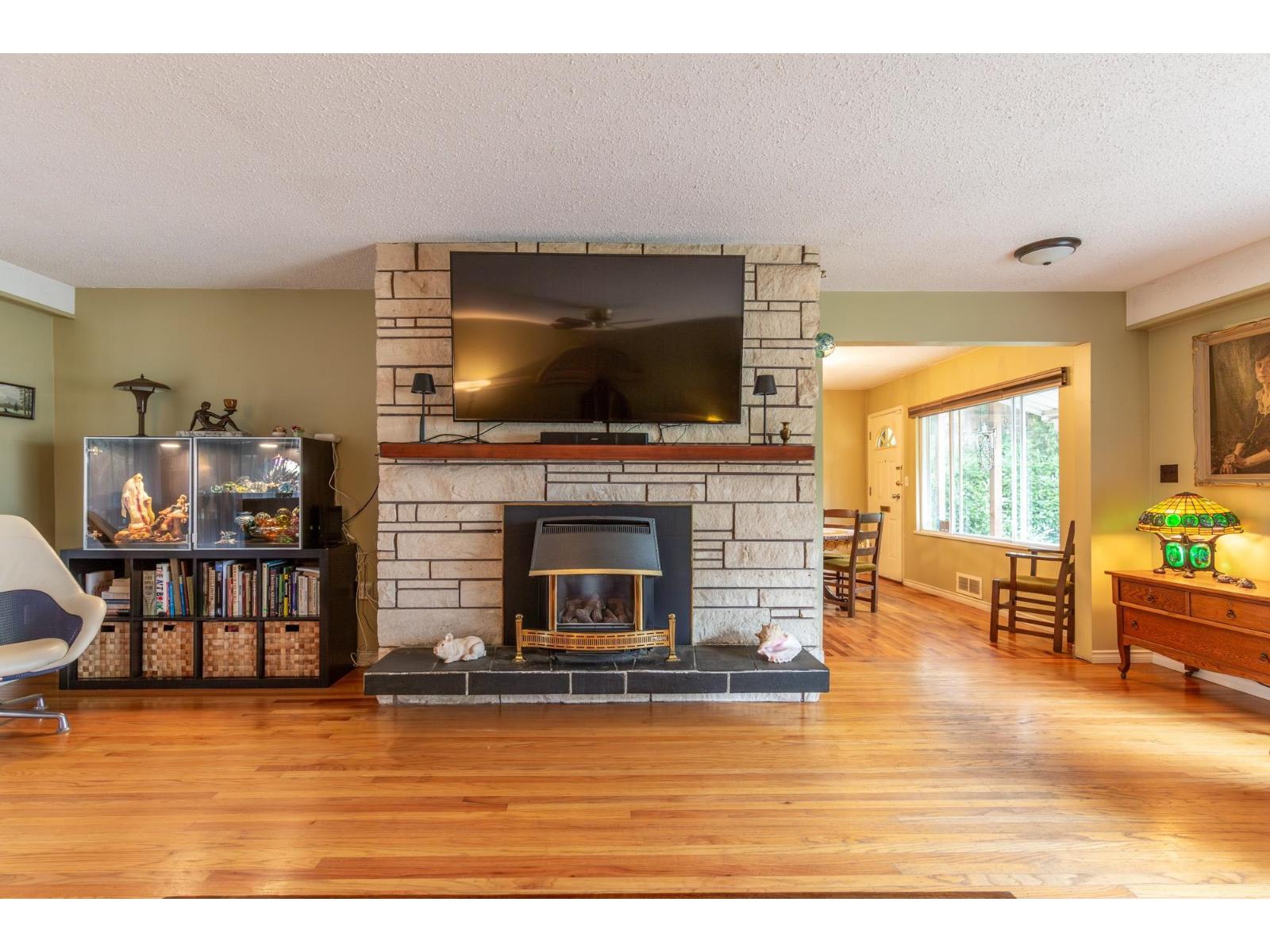 13221 112b Avenue, Surrey, British Columbia  V3R 2H4 - Photo 8 - R3094200