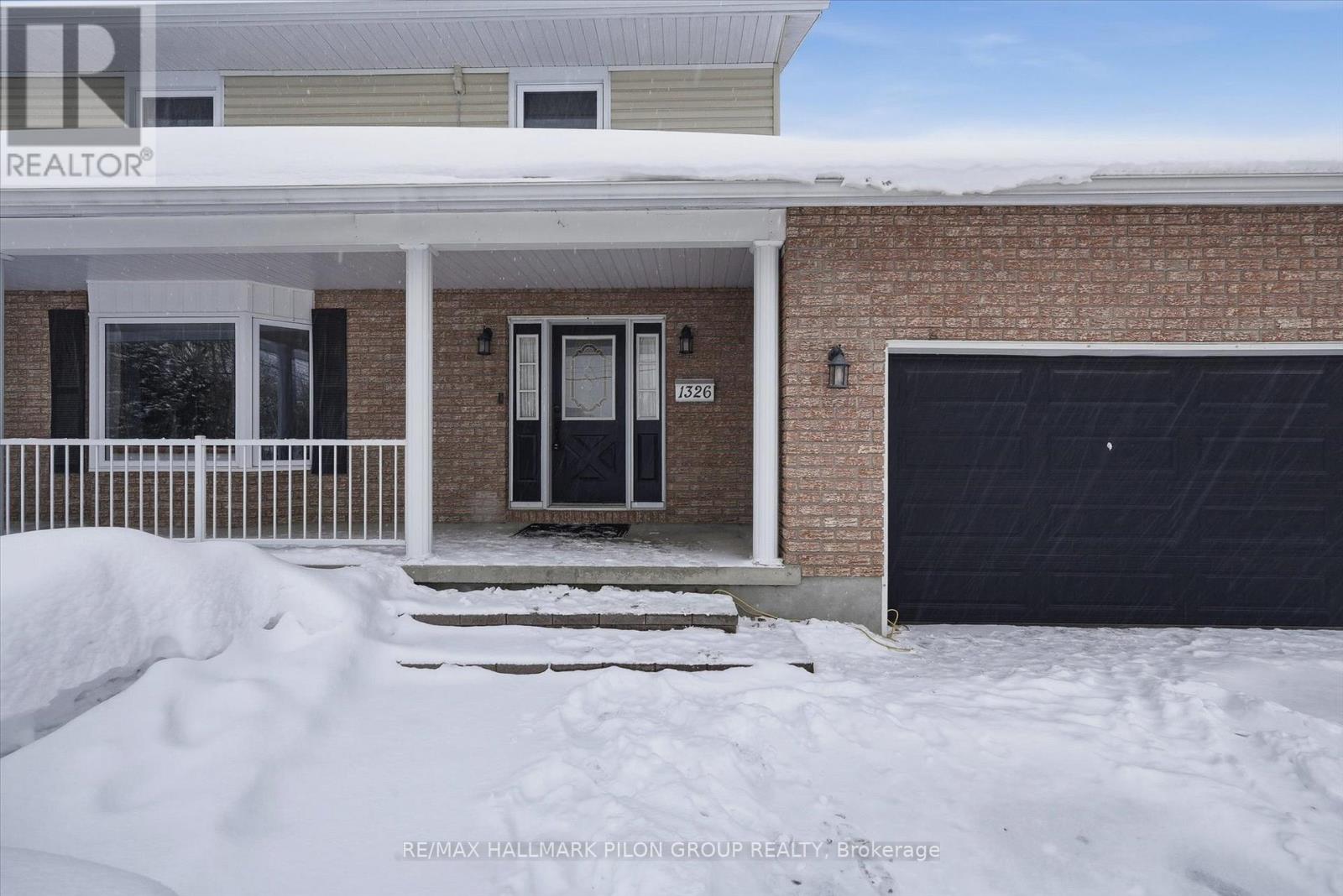 1326 Dussere Street, Ottawa, Ontario  K1C 1P4 - Photo 2 - X12828504