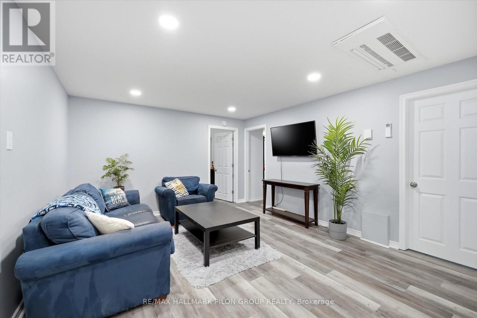 1326 Dussere Street, Ottawa, Ontario  K1C 1P4 - Photo 22 - X12828504