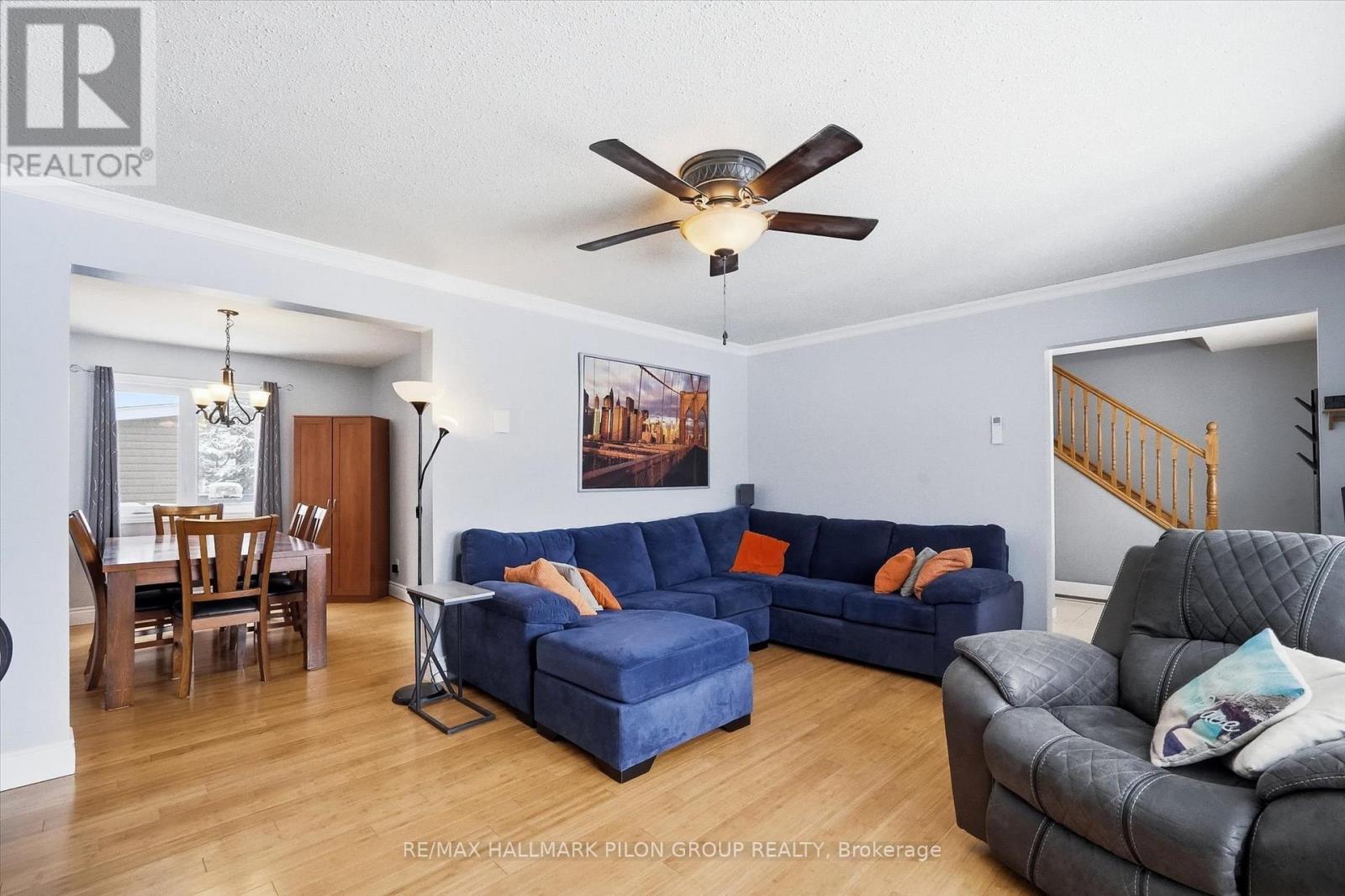 1326 Dussere Street, Ottawa, Ontario  K1C 1P4 - Photo 5 - X12828504