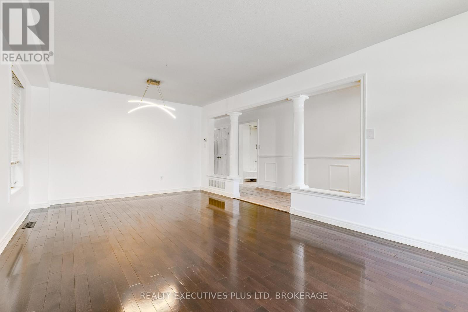 389 Wright Crescent, Niagara-On-The-Lake, Ontario  L0S 1J0 - Photo 7 - X12828458