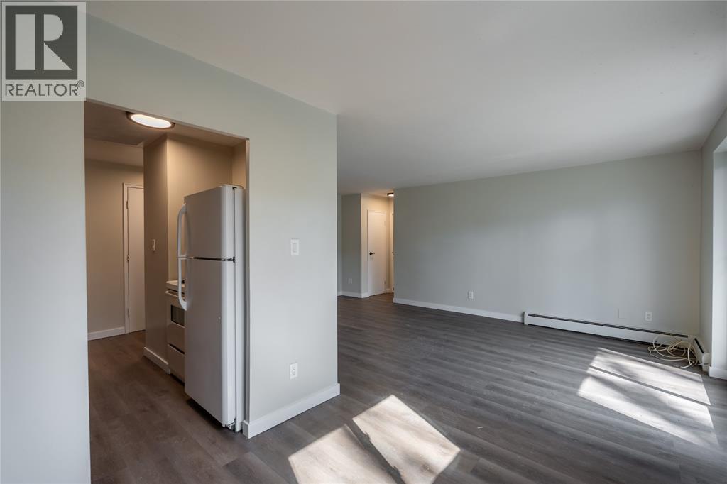 1075 Brenchley Avenue Unit# 106, Sarnia, Ontario  N7S 1R6 - Photo 8 - 26004195