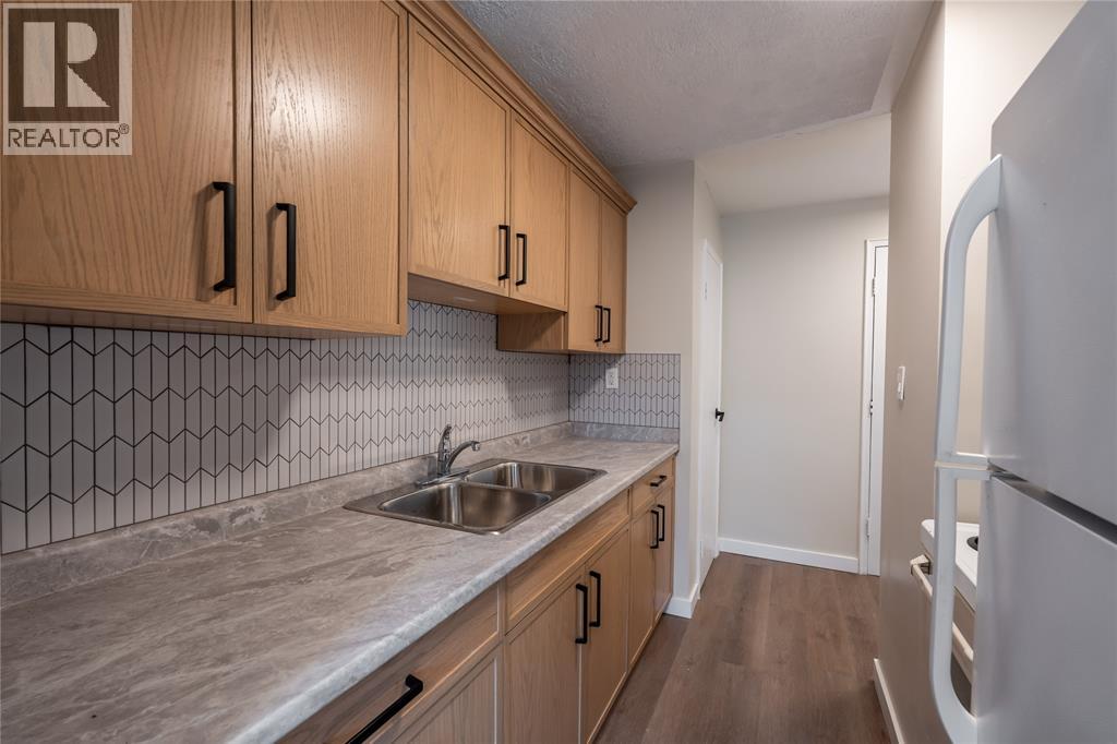 1075 Brenchley Avenue Unit# 106, Sarnia, Ontario  N7S 1R6 - Photo 9 - 26004195