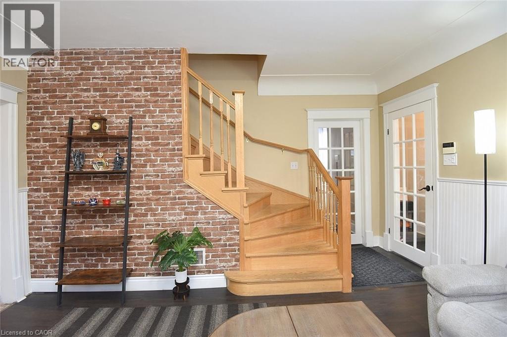 19 East 17th Street, Hamilton, Ontario  L9A 4L9 - Photo 15 - 40802010