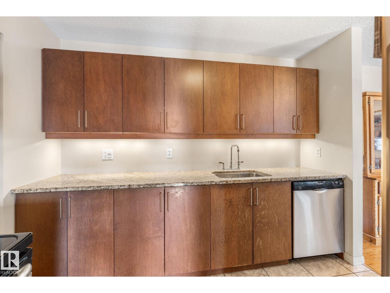 2324 151 Av Nw, Edmonton, Alberta  T5Y 2L1 - Photo 17 - E4475220