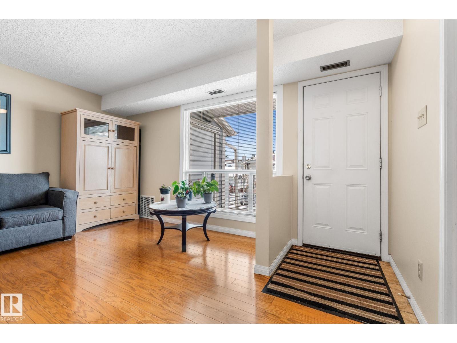 2324 151 Av Nw, Edmonton, Alberta  T5Y 2L1 - Photo 6 - E4475220