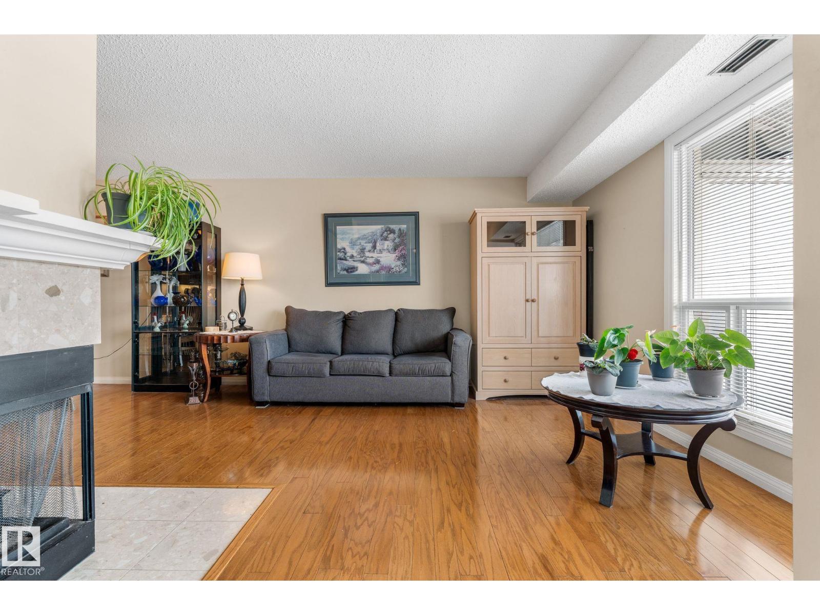 2324 151 Av Nw, Edmonton, Alberta  T5Y 2L1 - Photo 7 - E4475220