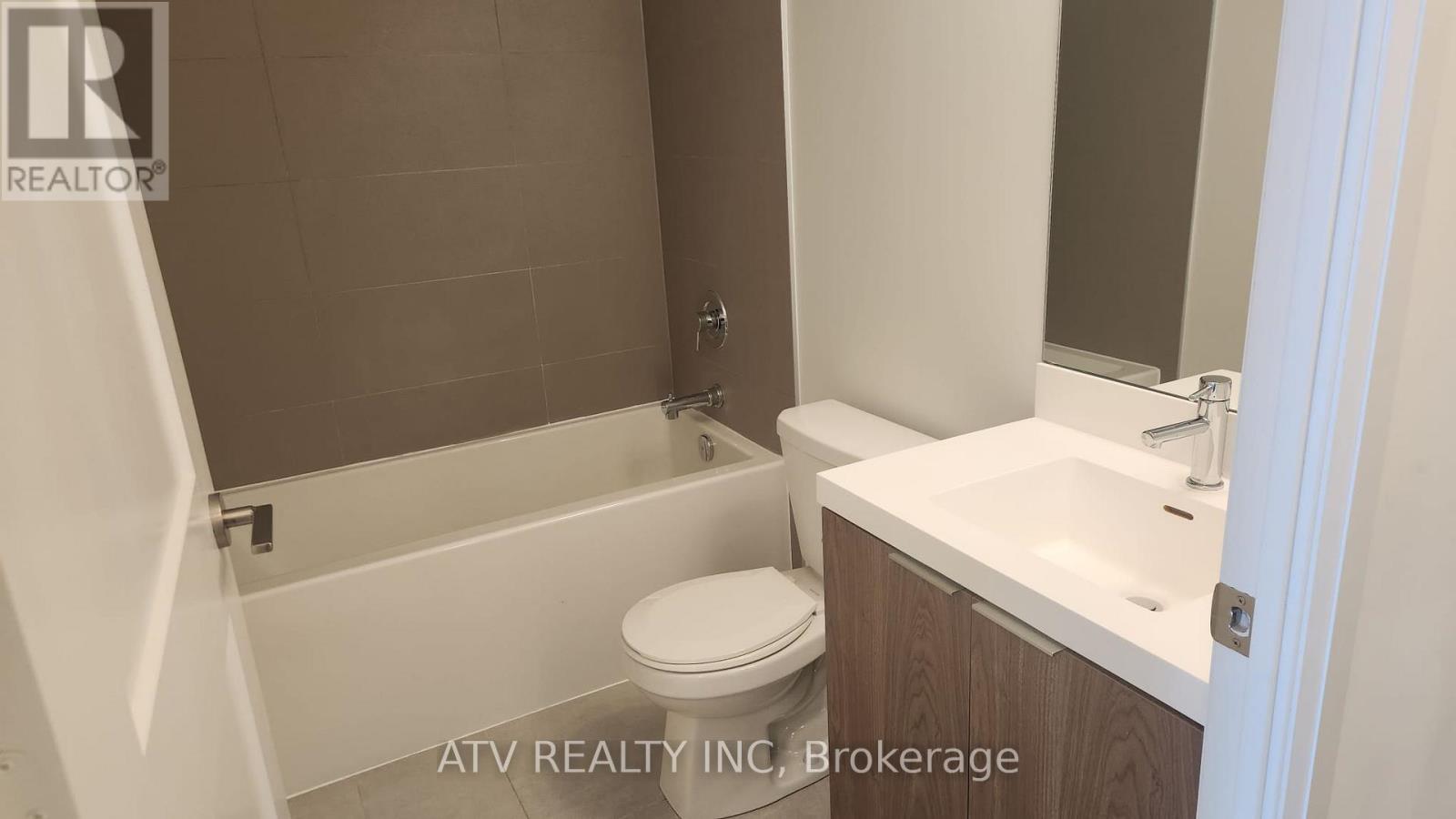 4822 - 28 Widmer Street, Toronto (Waterfront Communities), Ontario  M5V 0T2 - Photo 13 - C12828476