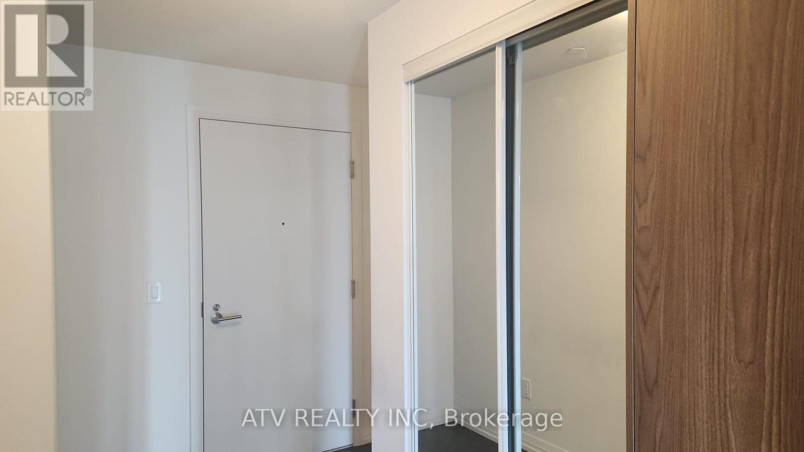 4822 - 28 Widmer Street, Toronto (Waterfront Communities), Ontario  M5V 0T2 - Photo 14 - C12828476