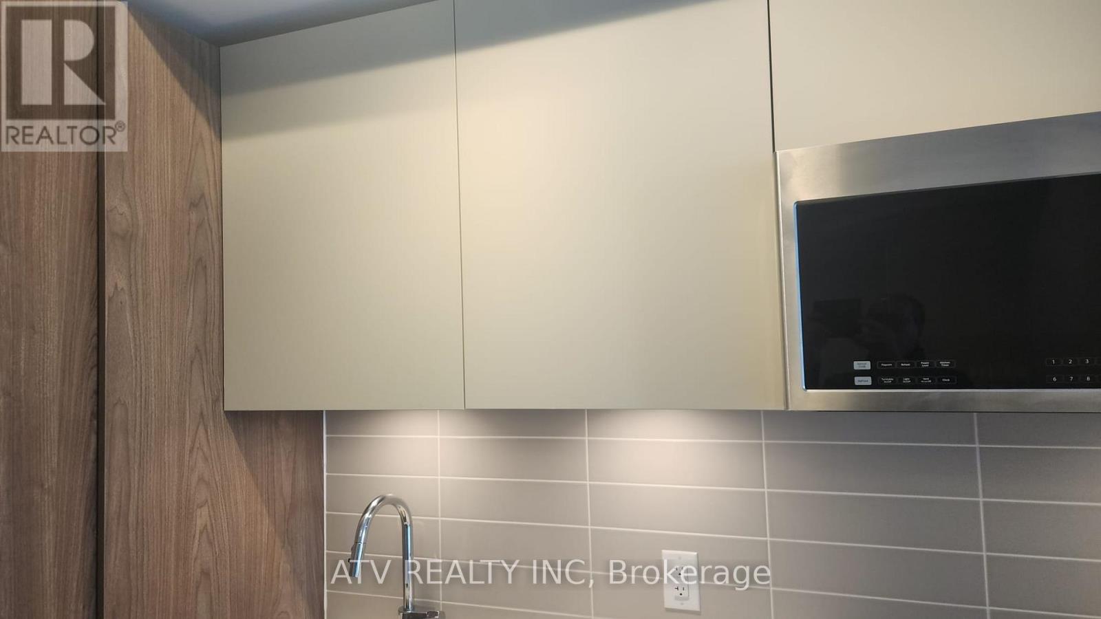 4822 - 28 Widmer Street, Toronto (Waterfront Communities), Ontario  M5V 0T2 - Photo 16 - C12828476