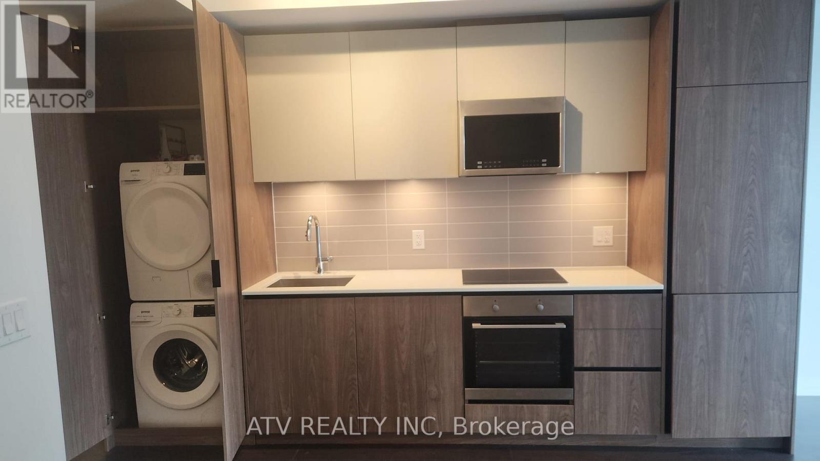 4822 - 28 Widmer Street, Toronto (Waterfront Communities), Ontario  M5V 0T2 - Photo 20 - C12828476