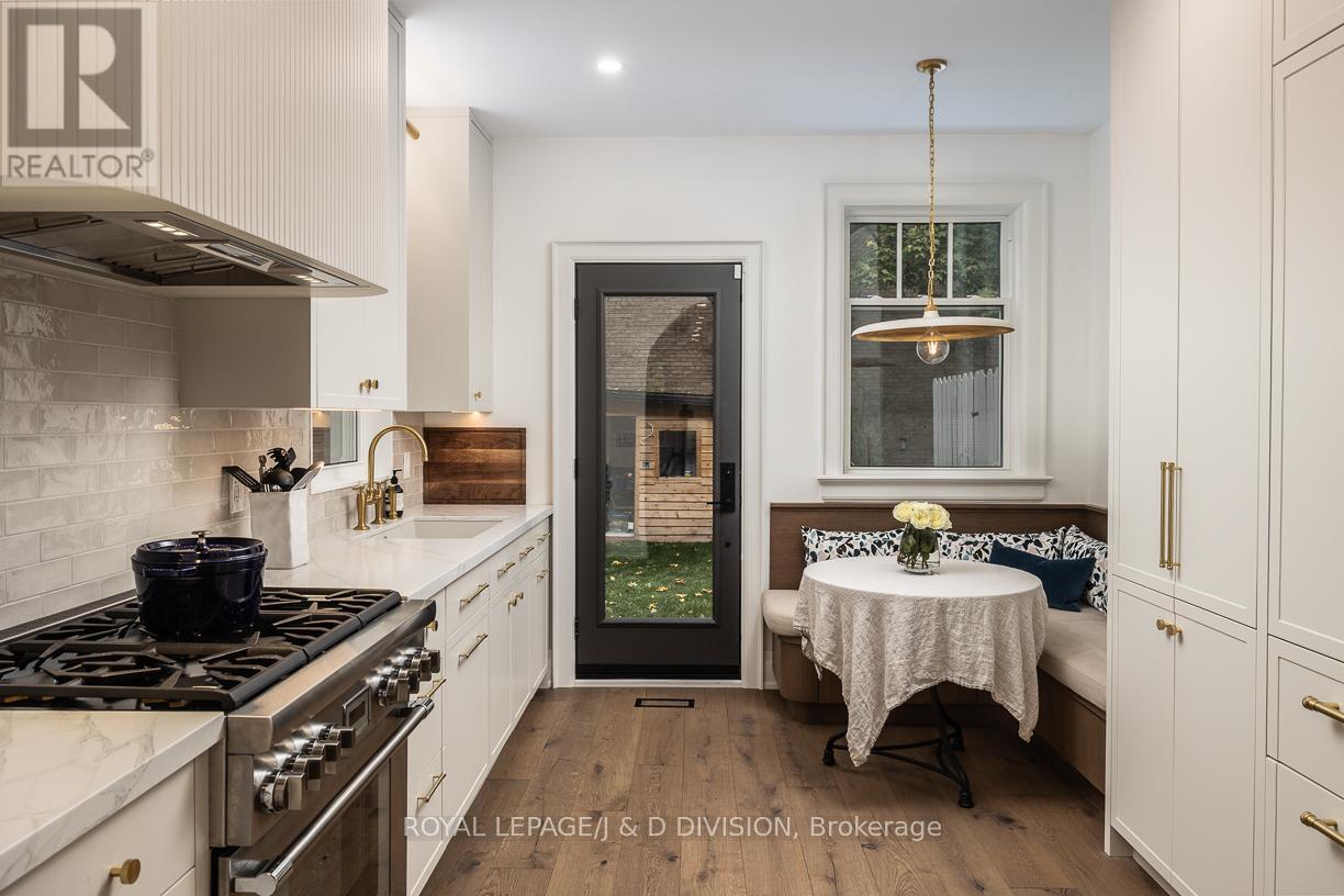 102 Shaftesbury Avenue, Toronto, Ontario  M4T 1A5 - Photo 24 - C12828530