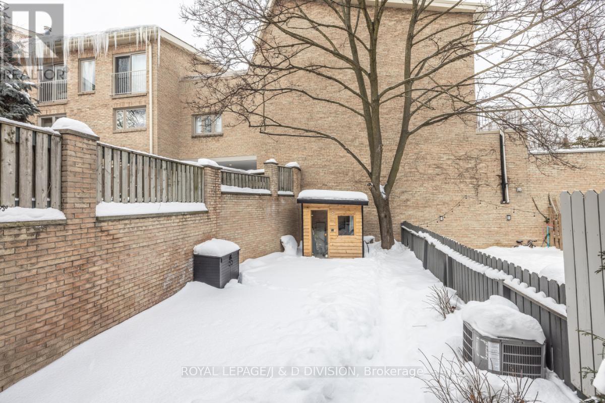 102 Shaftesbury Avenue, Toronto, Ontario  M4T 1A5 - Photo 25 - C12828530