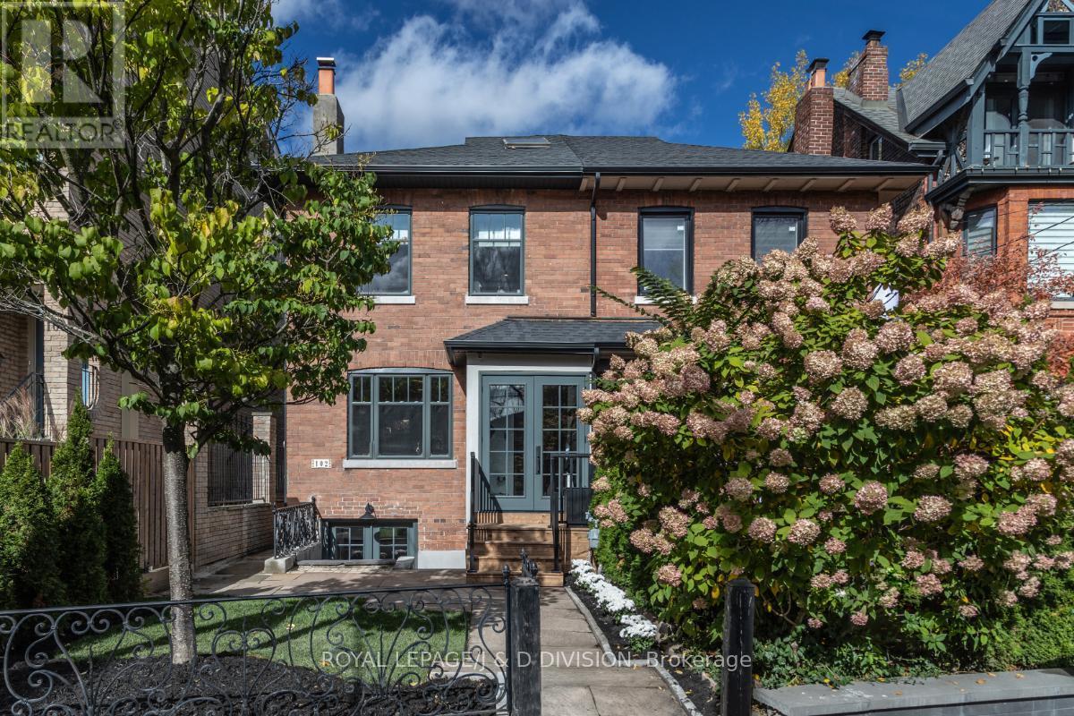 102 Shaftesbury Avenue, Toronto, Ontario  M4T 1A5 - Photo 3 - C12828530