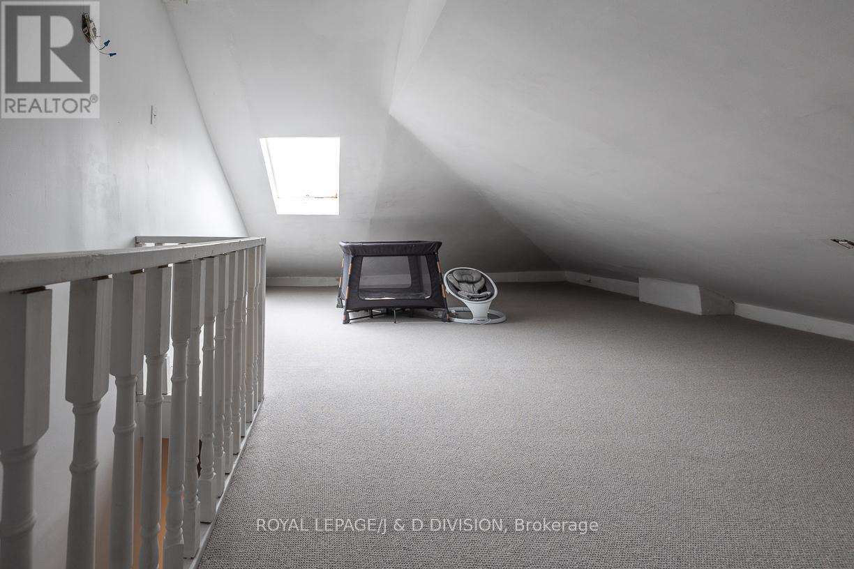 102 Shaftesbury Avenue, Toronto, Ontario  M4T 1A5 - Photo 38 - C12828530