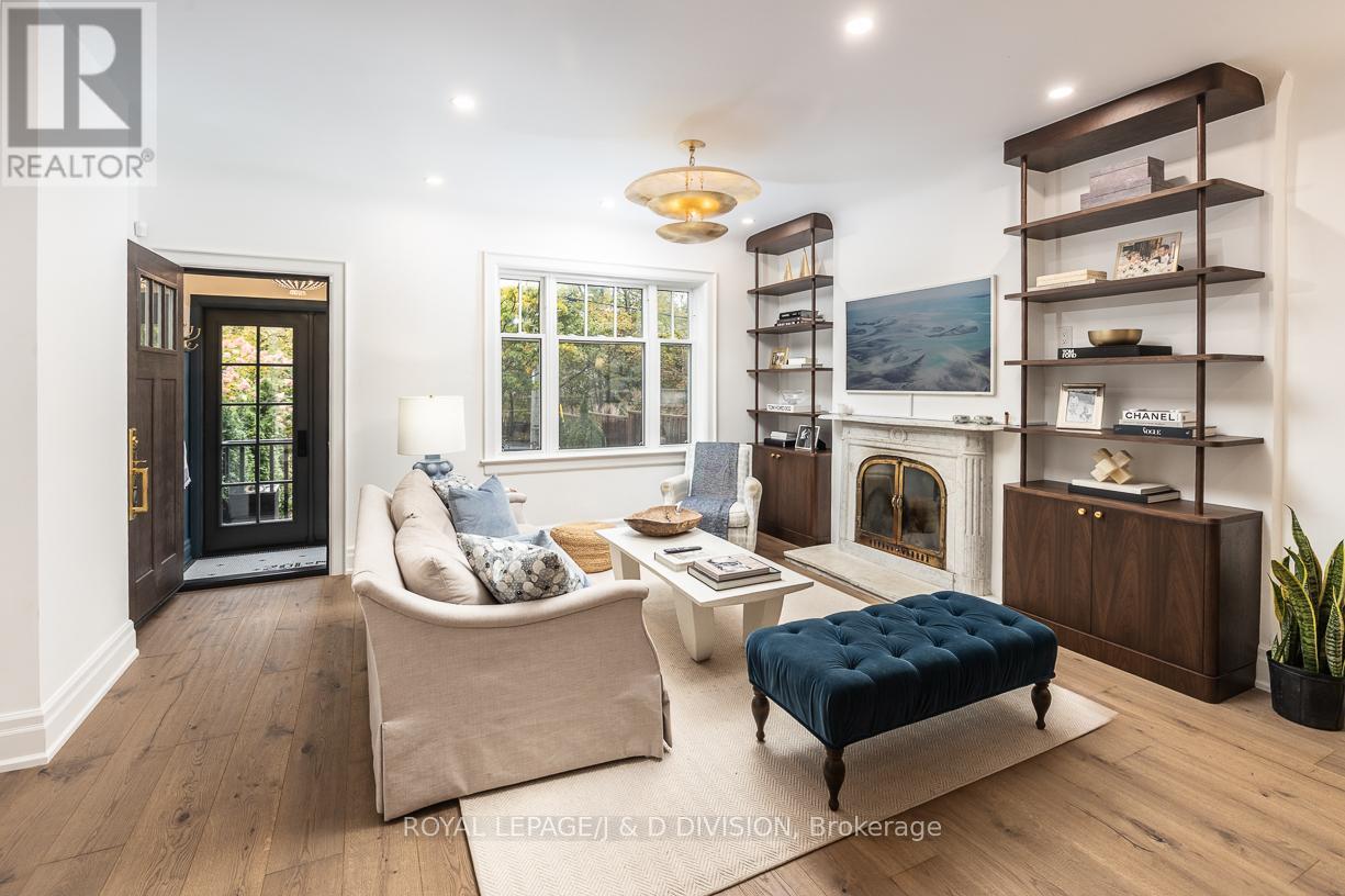 102 Shaftesbury Avenue, Toronto, Ontario  M4T 1A5 - Photo 8 - C12828530