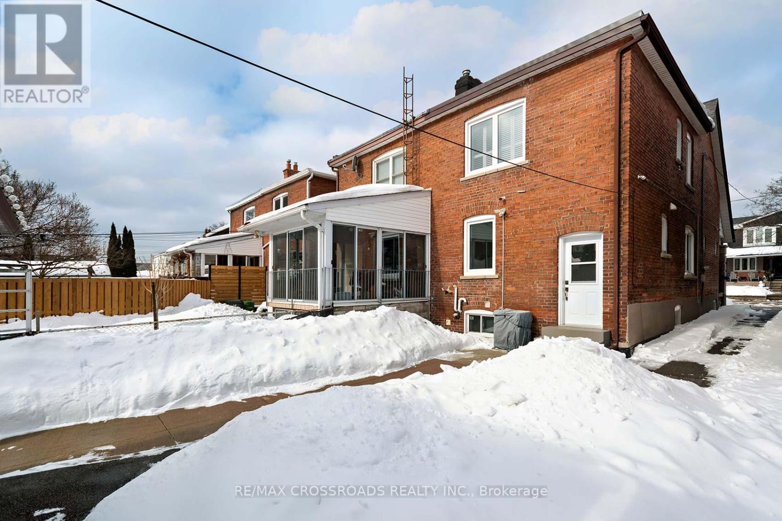 463 Milverton Boulevard, Toronto, Ontario  M4C 1X4 - Photo 34 - E12828462