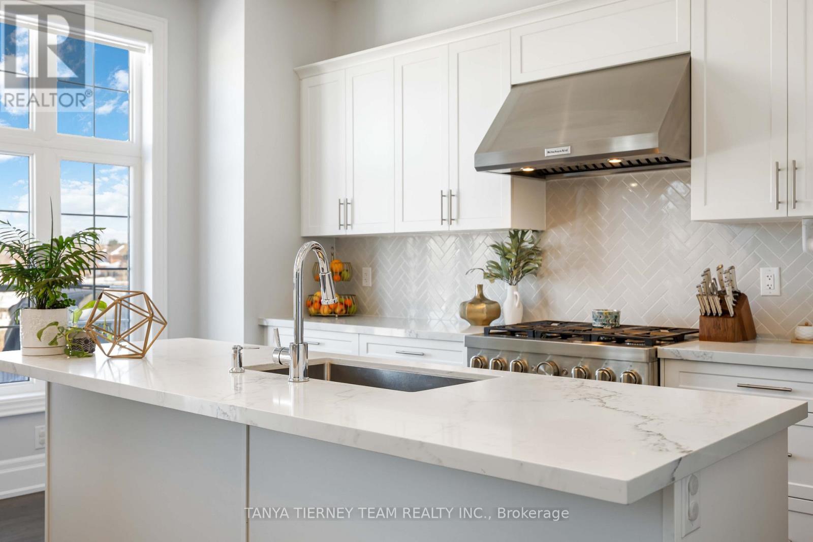 73 Bremner Street, Whitby, Ontario  L1R 0P9 - Photo 14 - E12828514