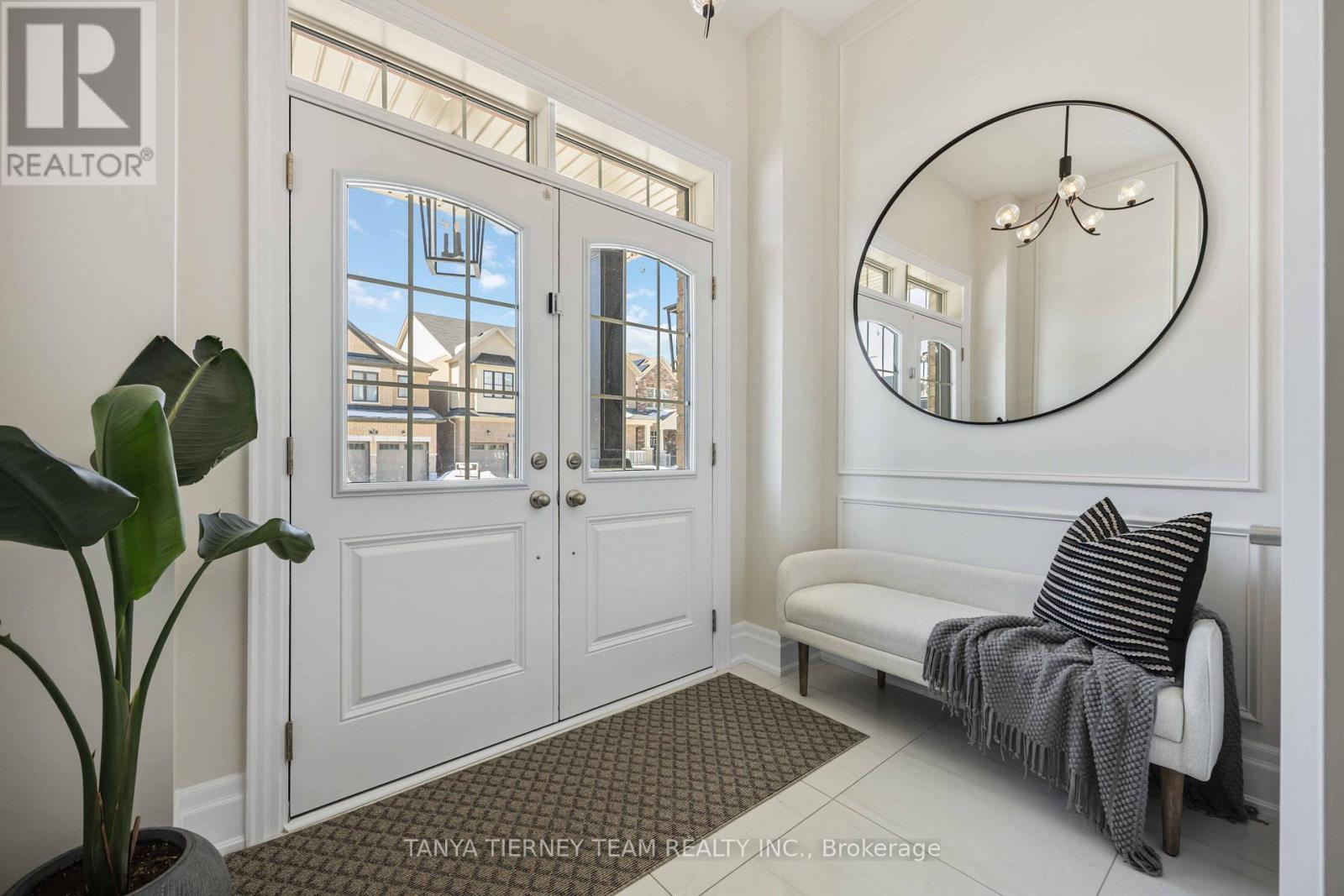 73 Bremner Street, Whitby, Ontario  L1R 0P9 - Photo 4 - E12828514