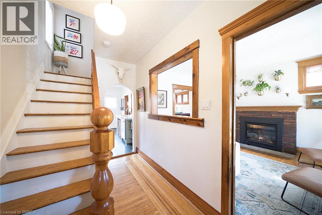 35 Rutherford Avenue, Hamilton, Ontario  L8M 1Y5 - Photo 5 - 40807204