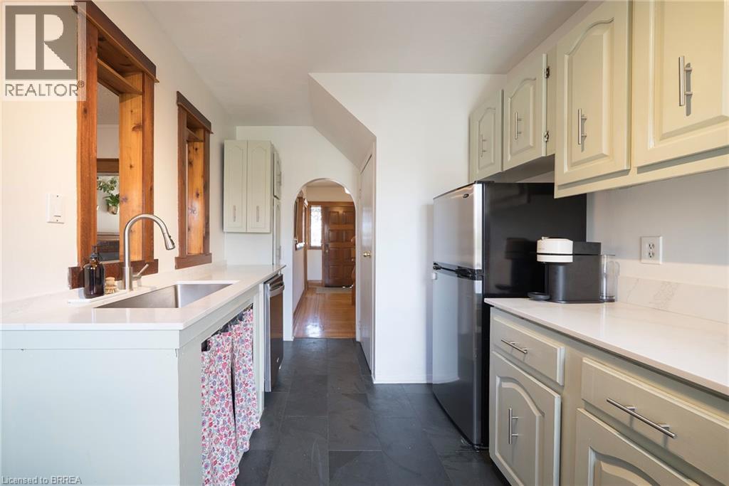 35 Rutherford Avenue, Hamilton, Ontario  L8M 1Y5 - Photo 7 - 40807204