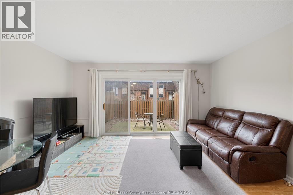 6384 Thornberry Crescent, Windsor, Ontario N8T 3A2 - Photo 4 - 26004190