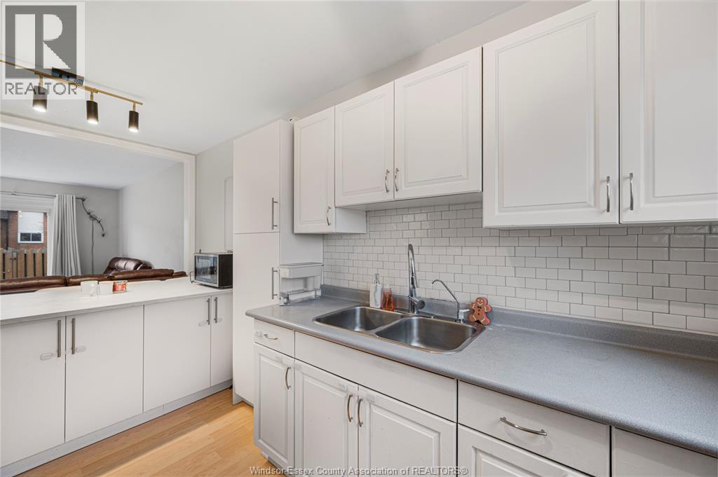 6384 Thornberry Crescent, Windsor, Ontario N8T 3A2 - Photo 8 - 26004190