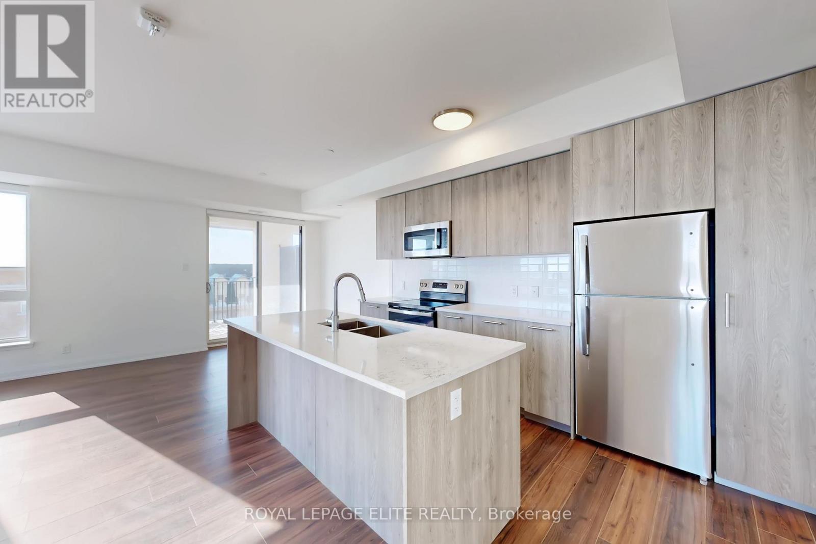 311 - 101 Cathedral High Street, Markham, Ontario  L6C 3L8 - Photo 11 - N12828490