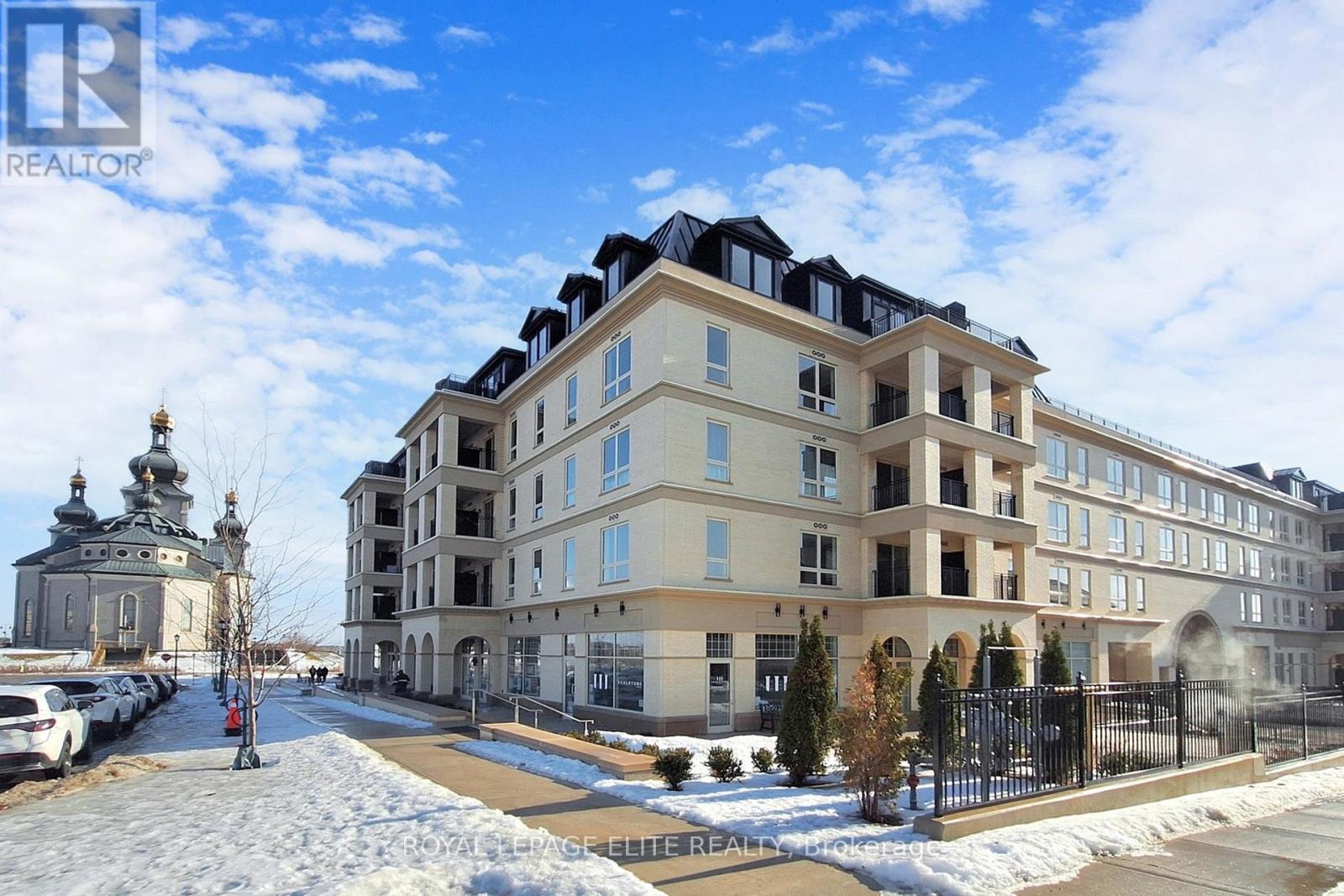 311 - 101 Cathedral High Street, Markham, Ontario  L6C 3L8 - Photo 3 - N12828490