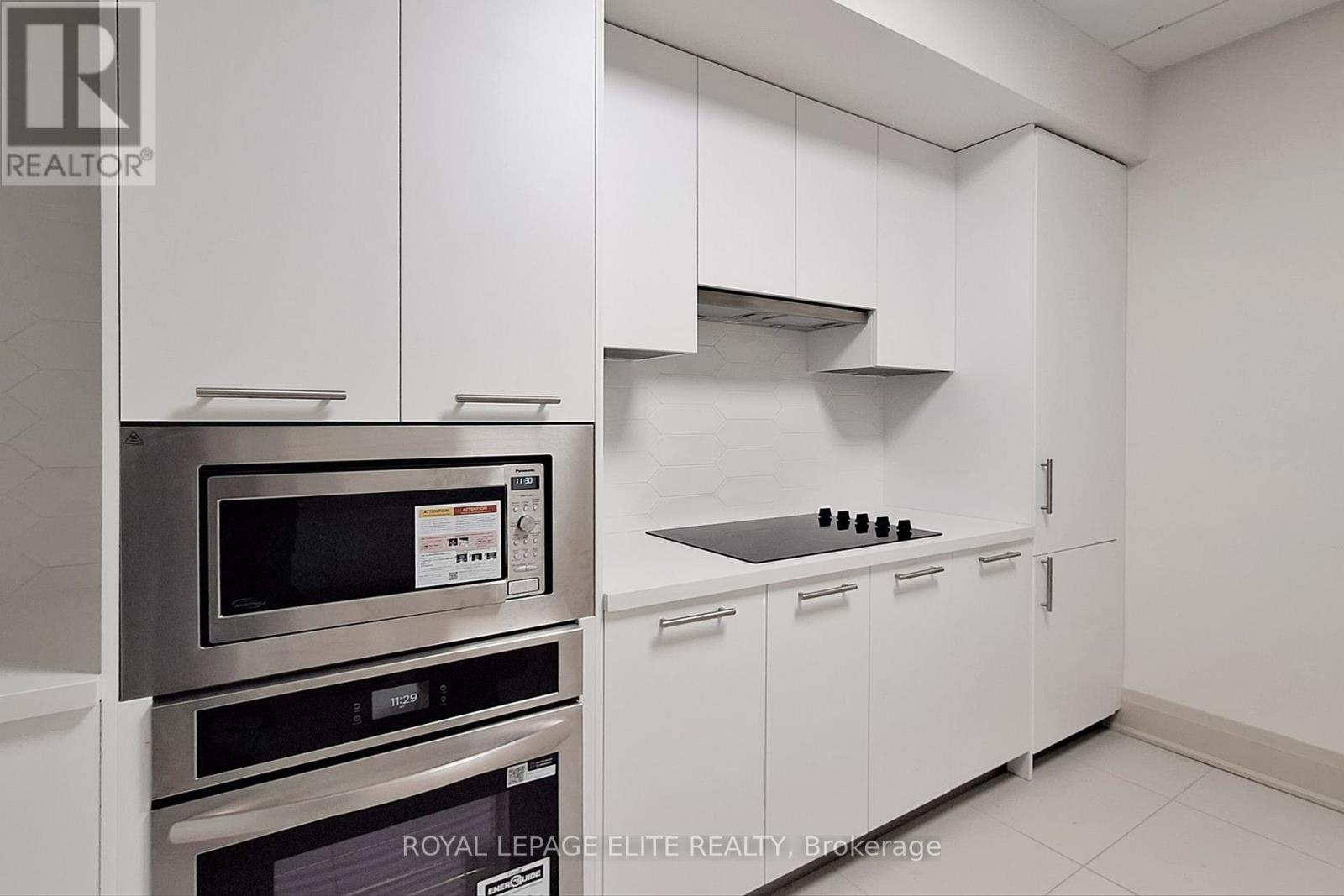 311 - 101 Cathedral High Street, Markham, Ontario  L6C 3L8 - Photo 32 - N12828490