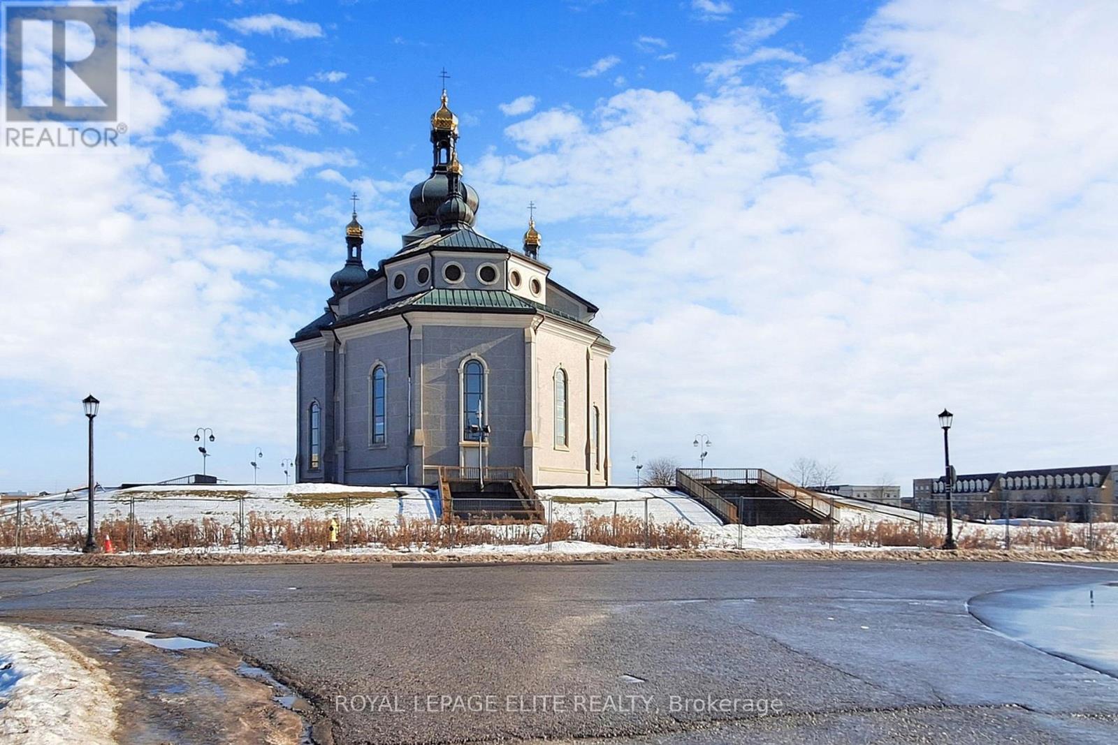 311 - 101 Cathedral High Street, Markham, Ontario  L6C 3L8 - Photo 40 - N12828490