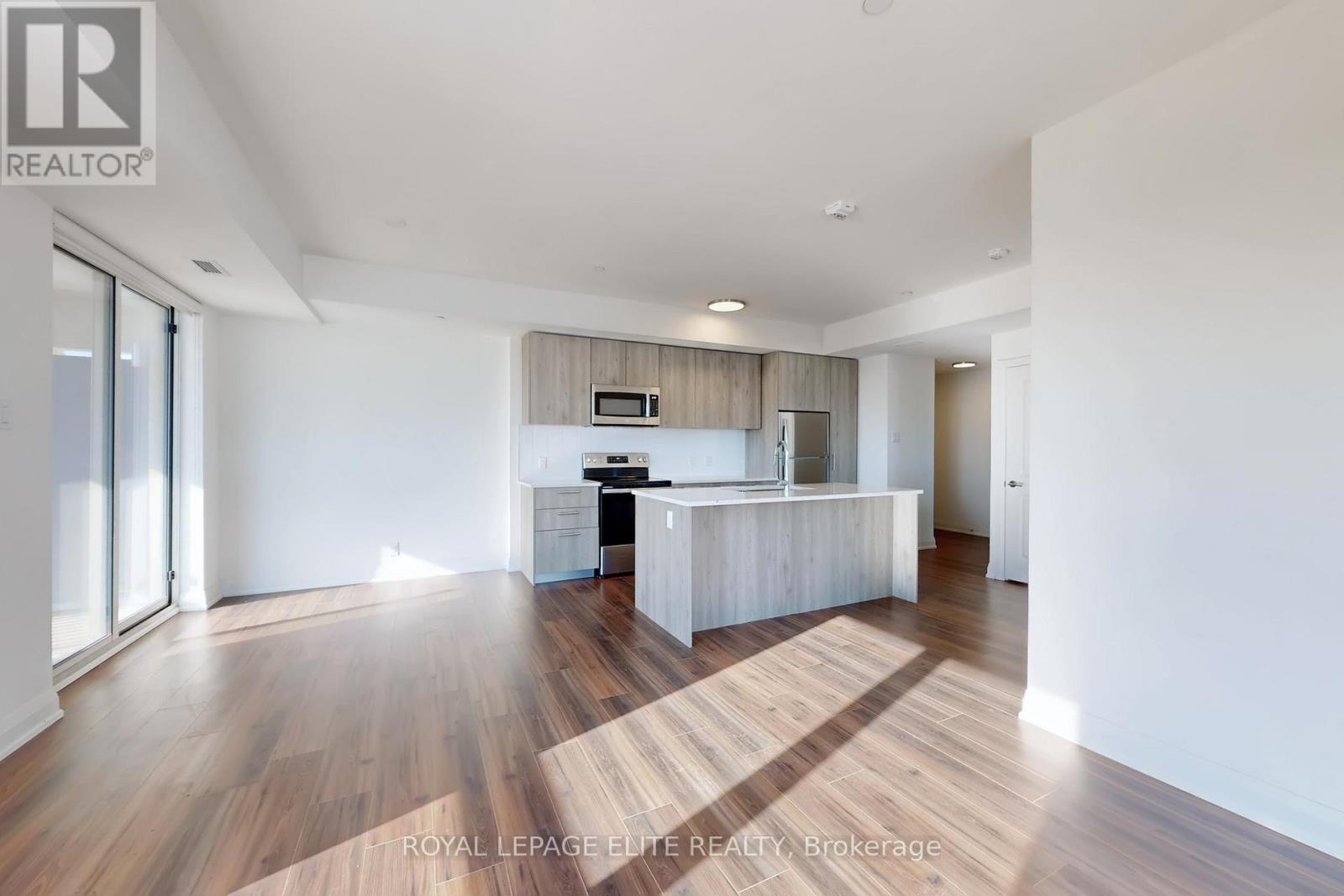 311 - 101 Cathedral High Street, Markham, Ontario  L6C 3L8 - Photo 7 - N12828490