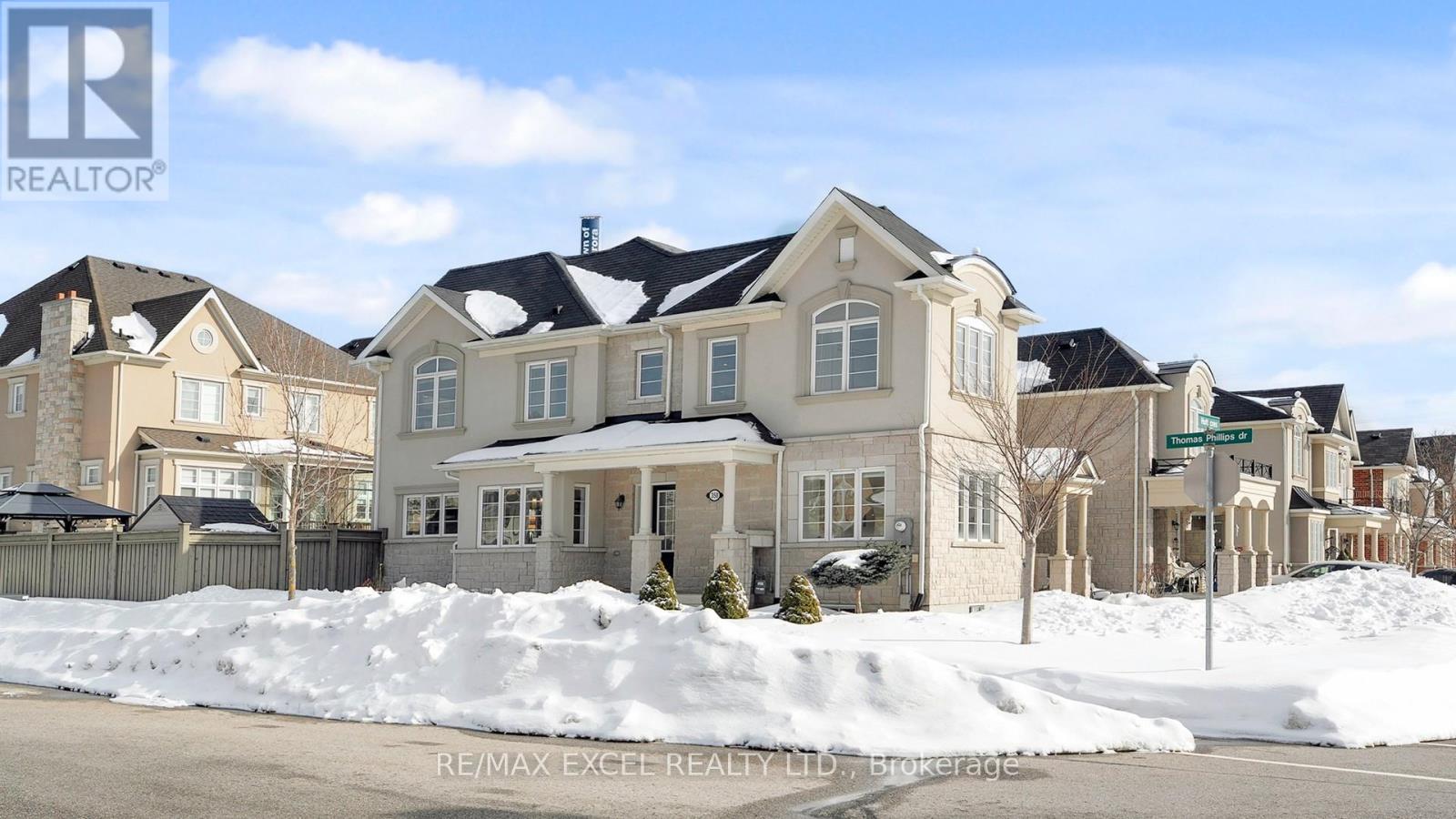 350 THOMAS PHILLIPS DRIVE, Aurora, Ontario