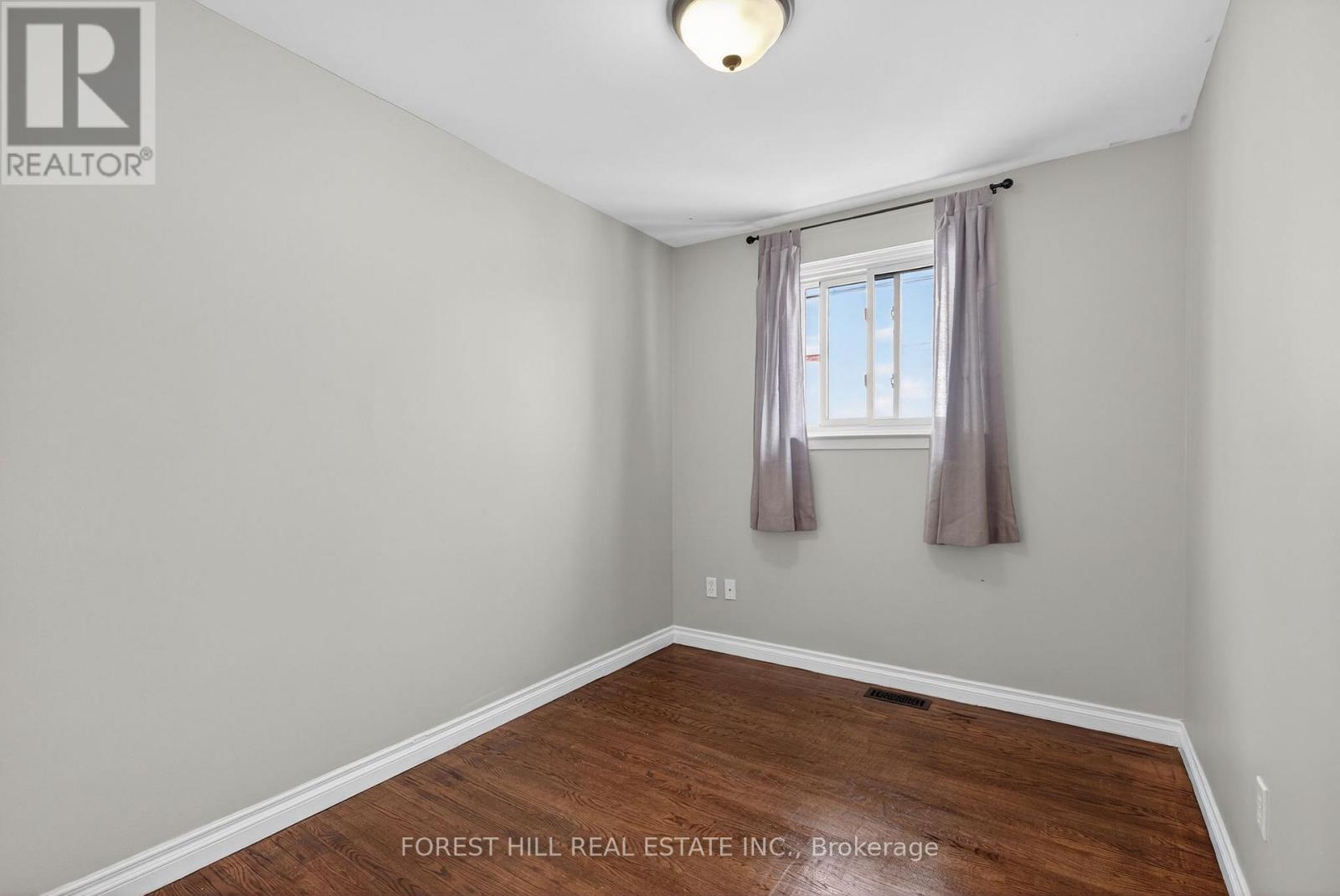 35 Daphne Crescent, Barrie (Cundles East), Ontario  L4M 2Y7 - Photo 14 - S12828532