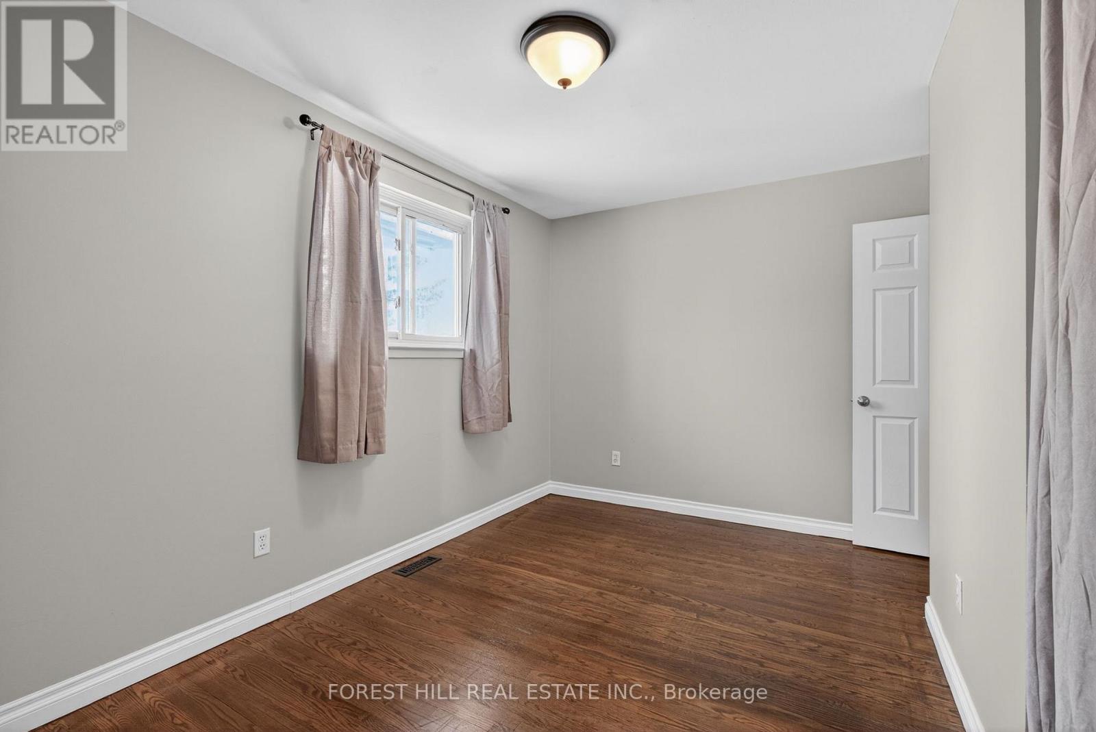 35 Daphne Crescent, Barrie (Cundles East), Ontario  L4M 2Y7 - Photo 18 - S12828532